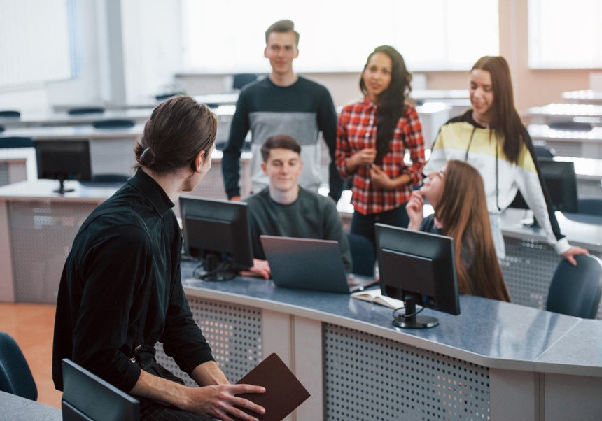 Profesora amb grup reduït